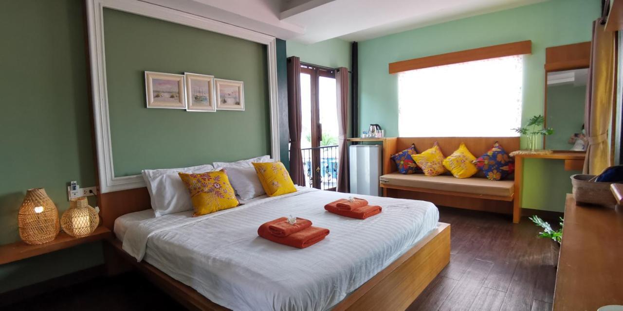 Island Cafe&Hostel Koh Lipe Extérieur photo